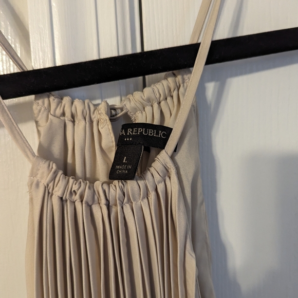 Banana Republic Halter Pleated Dress - Picture 3 of 3